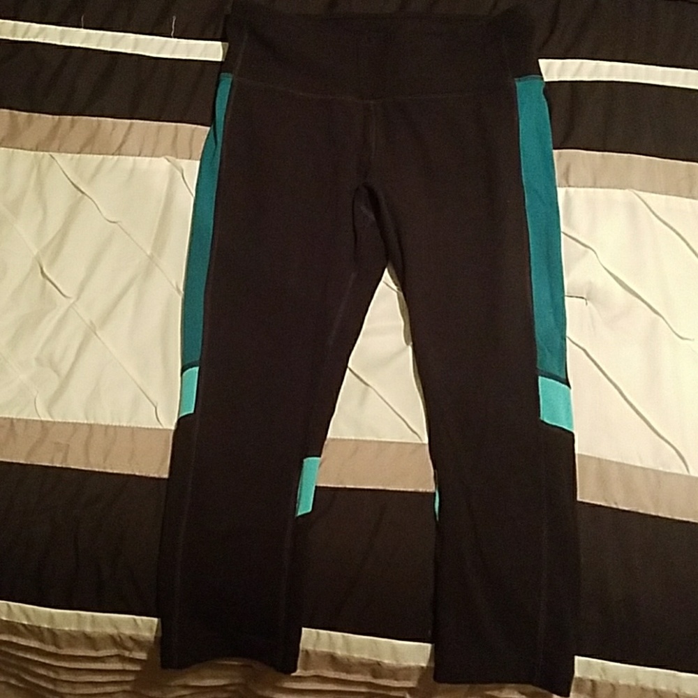 Workout capris